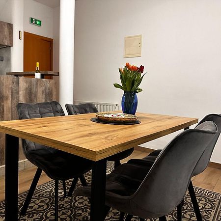 Apartmani Roko Биоград-на-Мору Экстерьер фото