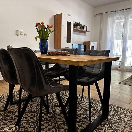 Apartmani Roko Биоград-на-Мору Экстерьер фото