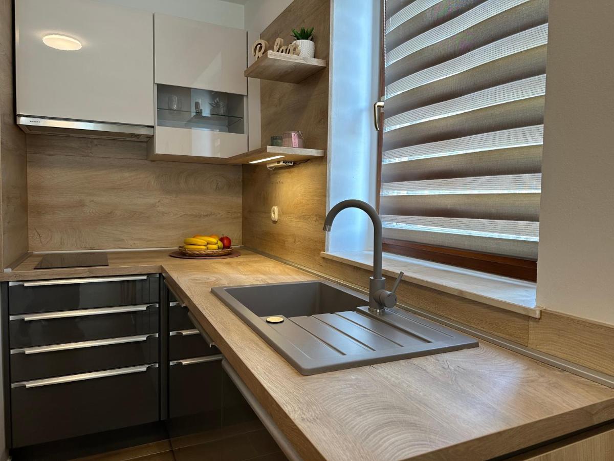 Apartmani Roko Биоград-на-Мору Экстерьер фото