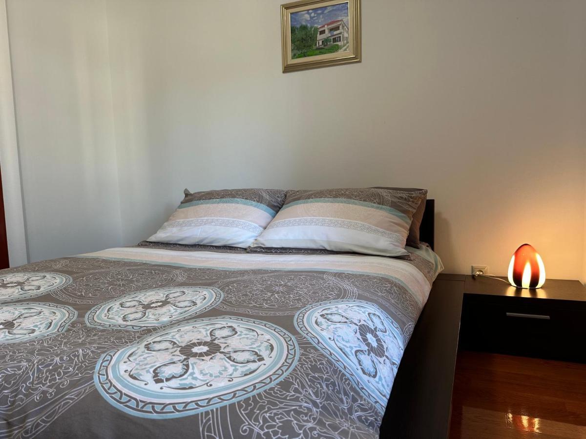 Apartmani Roko Биоград-на-Мору Экстерьер фото